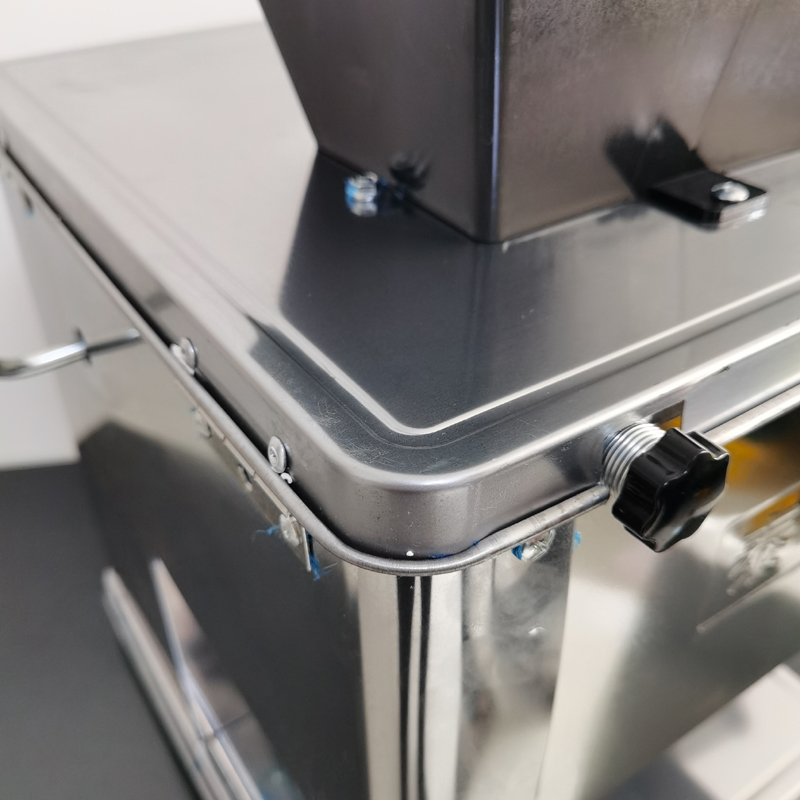 آلة تقطيع اللحوم الأوتوماتيكية - مراجعة Automatic Meat Slicer Home وسعره